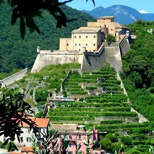 Appartamento Guardando Il Castello, Finale Ligure
